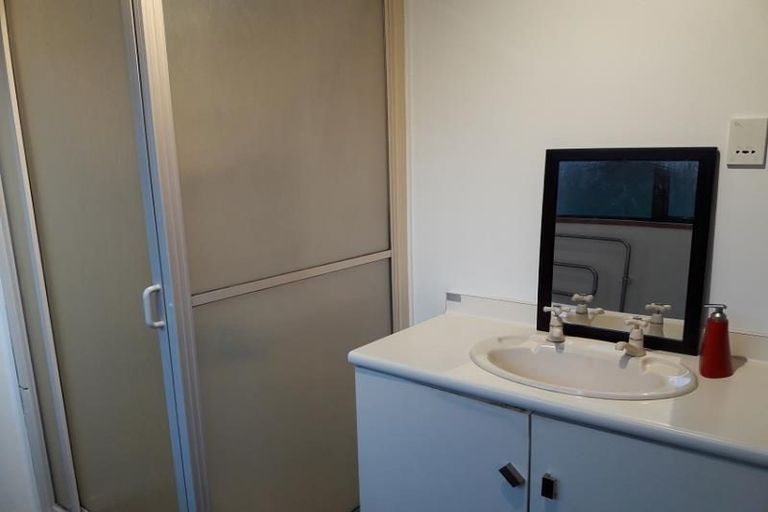 Photo of property in 2/20 Lyndon Street, Riccarton, Christchurch, 8011