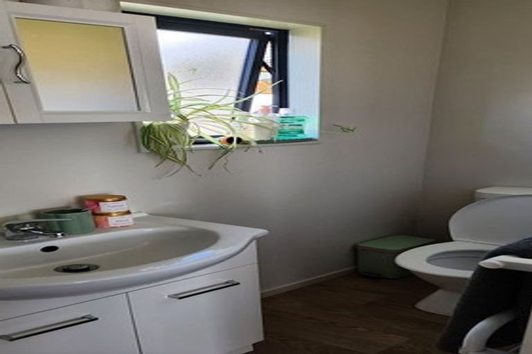 Photo of property in 19 Fourth View Avenue, Beachlands, Auckland, 2018