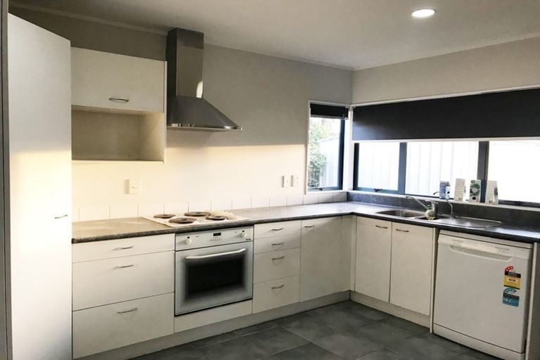 Photo of property in 100 Chapel Road, Flat Bush, Auckland, 2019