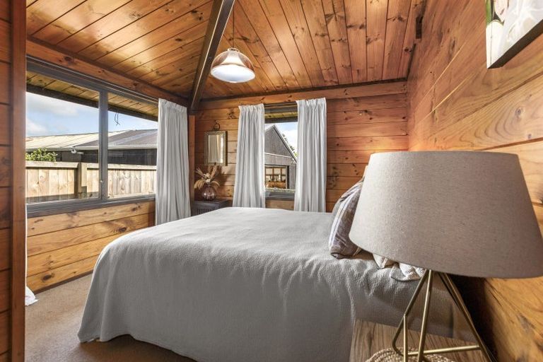 Photo of property in 23 Cliff Street, Raglan, 3225