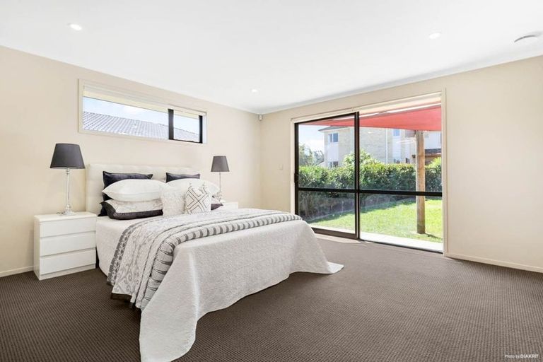 Photo of property in 3 Ohau Court, Fairview Heights, Auckland, 0632