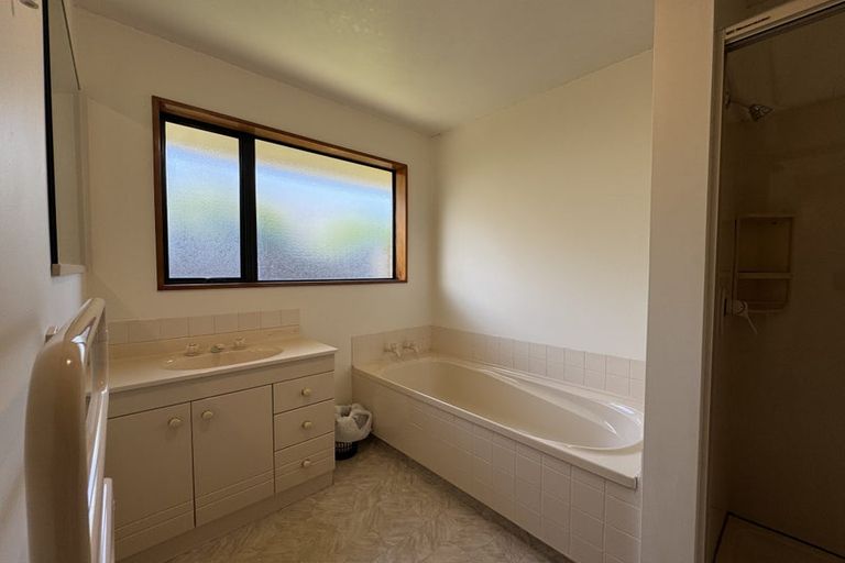 Photo of property in 7 Betula Place, Parklands, Christchurch, 8083
