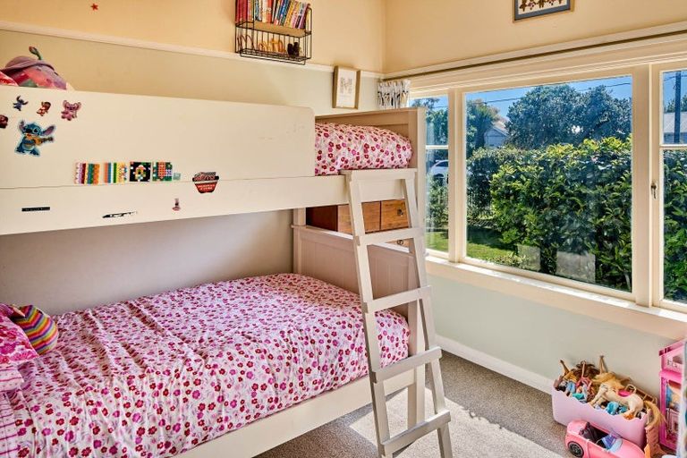 Photo of property in 6 York Street, Moera, Lower Hutt, 5010