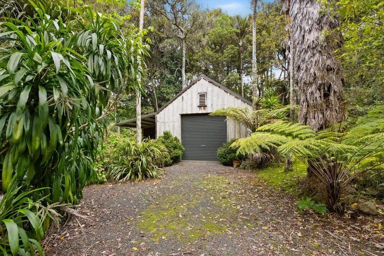 Photo of property in 44 Sandstone Road, Whitford, Manurewa, 2576