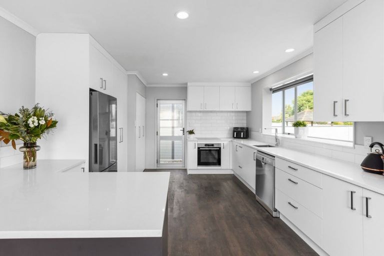 Photo of property in 37 O'dowd Road, Taradale, Napier, 4112