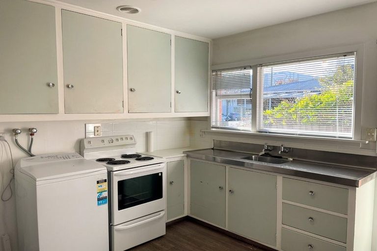 Photo of property in 2/11 Maxwell Street, Riccarton, Christchurch, 8041