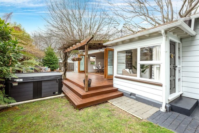 Photo of property in 28 Massey Crescent, St Albans, Christchurch, 8014