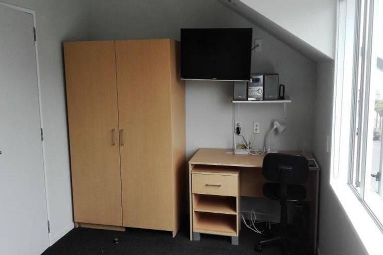 Photo of property in 2/31 Poulson Street, Addington, Christchurch, 8024