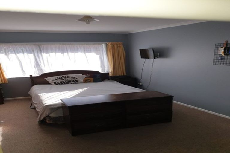 Photo of property in 2 Rata Avenue, Huntly, 3700