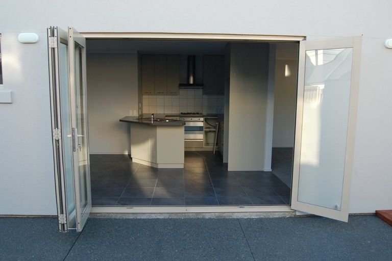 Photo of property in 490b Manchester Street, St Albans, Christchurch, 8014