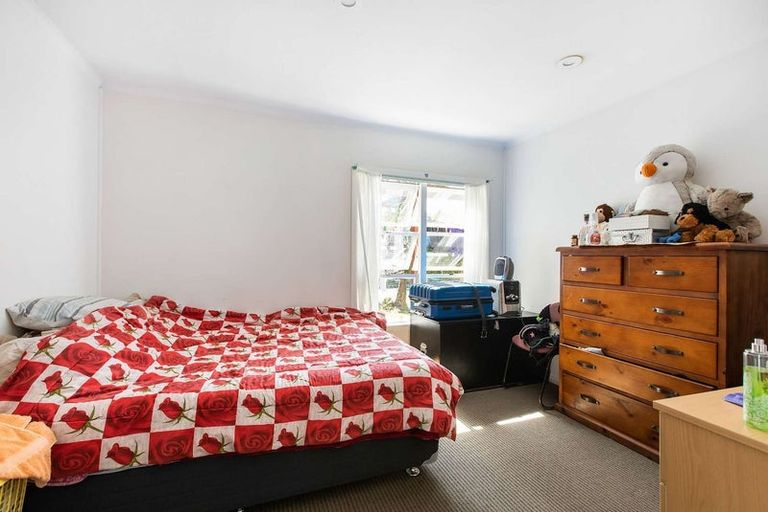 Photo of property in 21 Margaret Road, Papatoetoe, Auckland, 2025