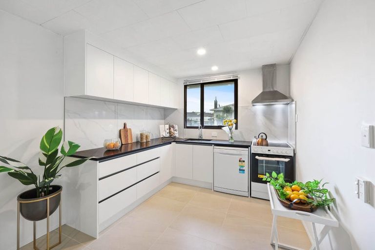 Photo of property in 25a Howe Street, Howick, Auckland, 2014