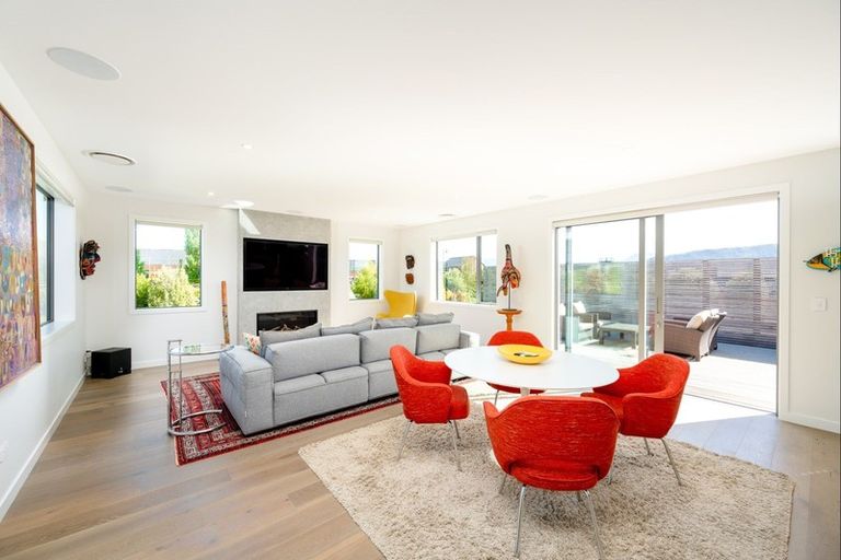 Photo of property in 4 Mcdonald Street, Wanaka, 9305