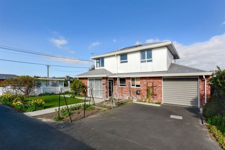 Photo of property in 1/121 Wilsons Road, Saint Martins, Christchurch, 8022