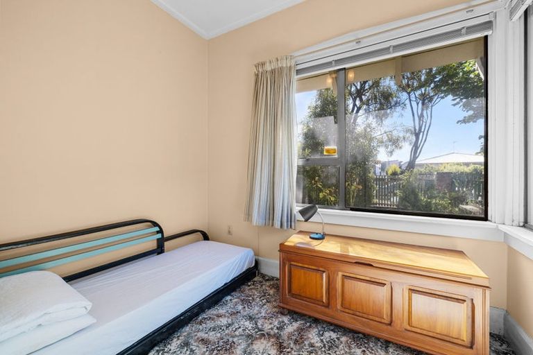 Photo of property in 11 Bartlett Street, Riccarton, Christchurch, 8011