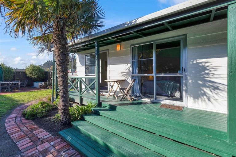 Photo of property in 28 Chamberlain Avenue, Amberley, 7481