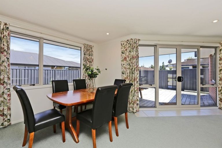 Photo of property in 85a Napier Road, Havelock North, 4130