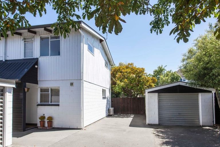 Photo of property in 4/23 Holly Road, St Albans, Christchurch, 8014