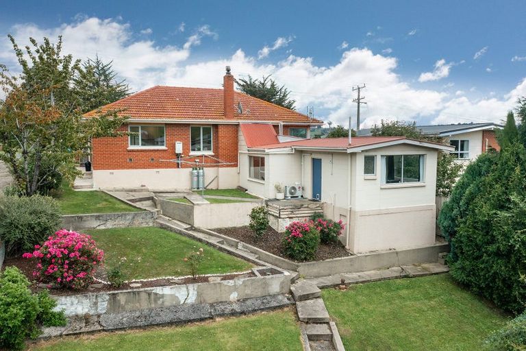 Photo of property in 8 Weir Street, Green Island, Dunedin, 9018