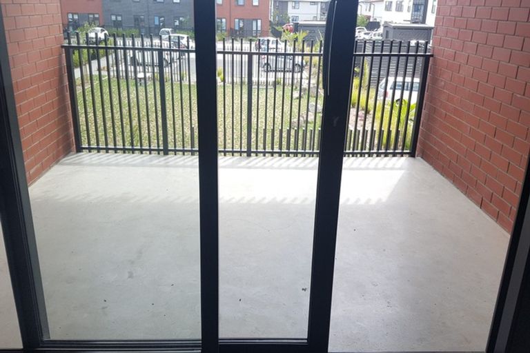 Photo of property in 27 Bushlands Park Drive, Albany, Auckland, 0632