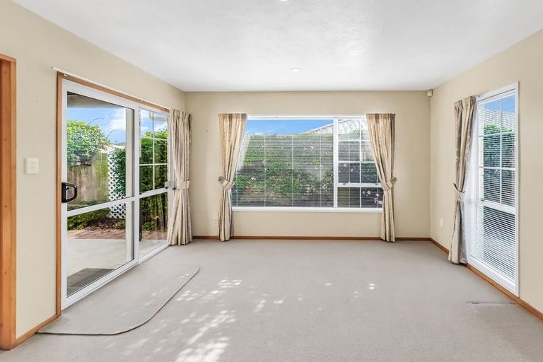 Photo of property in 3/12 Lagan Street, Belfast, Christchurch, 8051