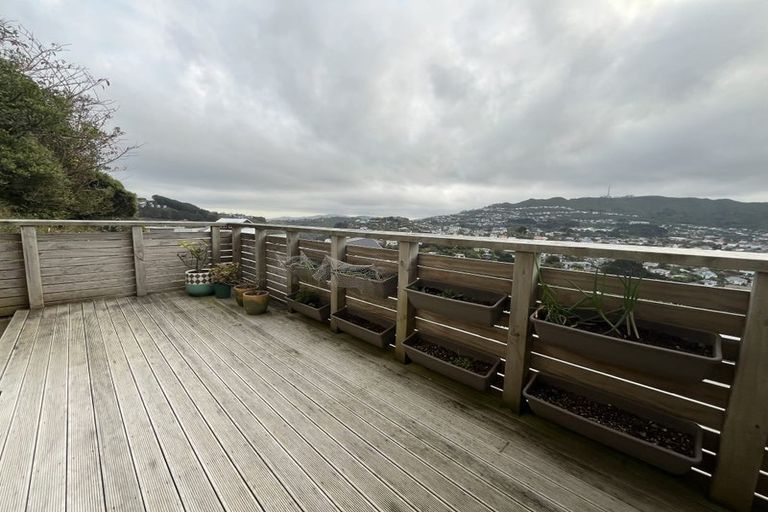 Photo of property in 69u2 Sheridan Terrace, Johnsonville, Wellington, 6037