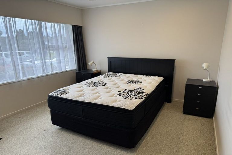 Photo of property in 8 Sandalwood Drive, Dinsdale, Hamilton, 3204