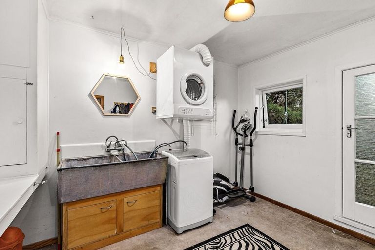 Photo of property in 61 Don Buck Road, Massey, Auckland, 0614