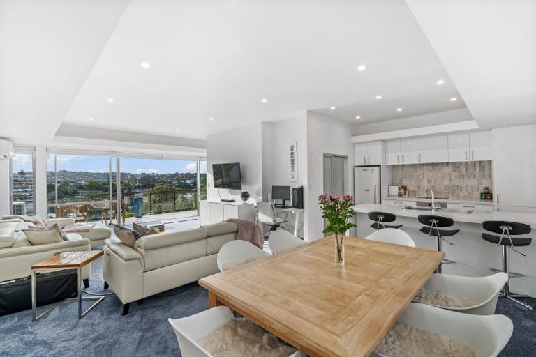 Photo of property in 9/49 Browns Road, Browns Bay, Auckland, 0630