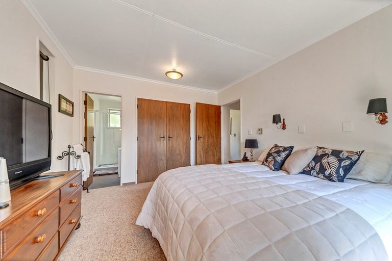 Photo of property in 18 Rata Street, Hawera, 4610