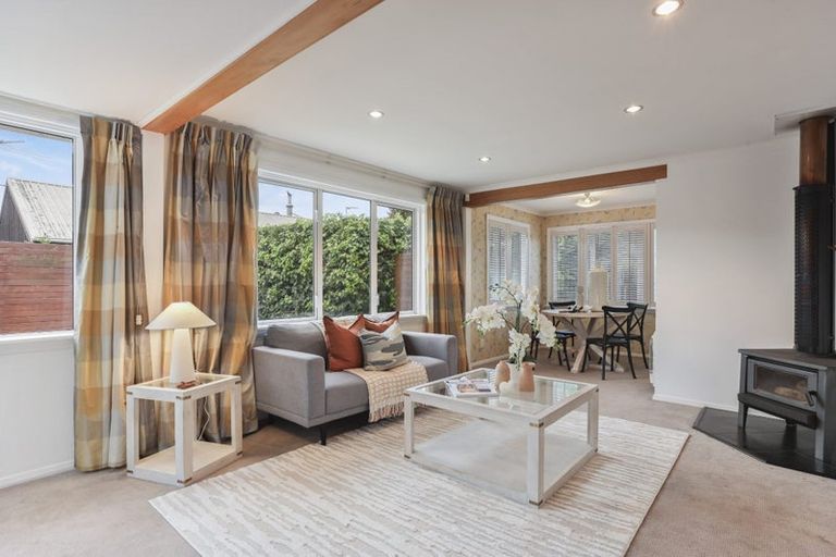 Photo of property in 197a Main North Road, Redwood, Christchurch, 8051