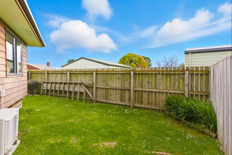Photo of property in 57 Tiro Tiro Road, Levin, 5510