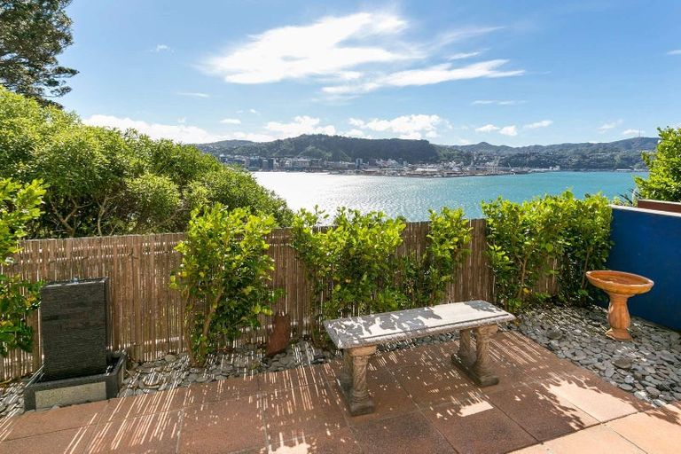 Photo of property in 22u5 The Crescent, Roseneath, Wellington, 6011