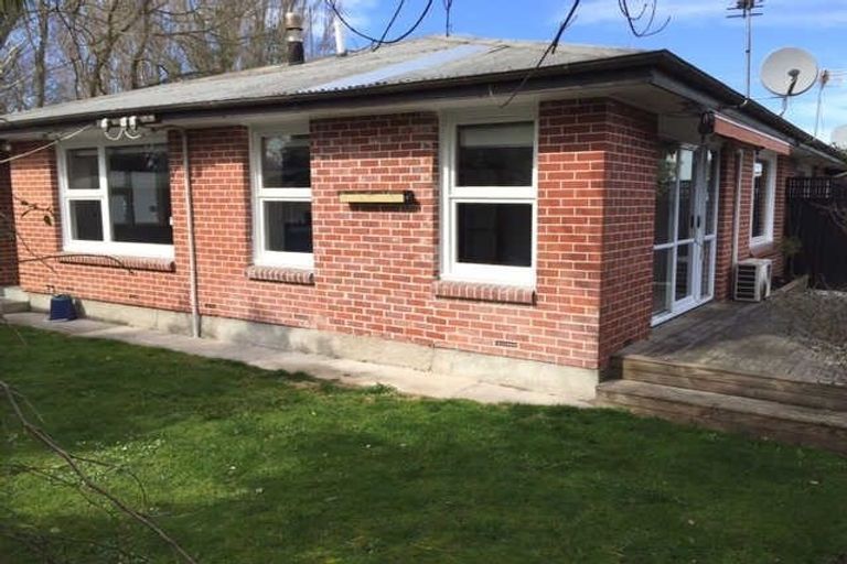 Photo of property in 1/84 Holly Road, St Albans, Christchurch, 8014