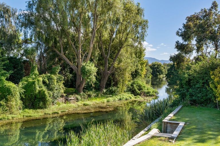 Photo of property in 99 Dillons Point Road, Islington, Blenheim, 7273