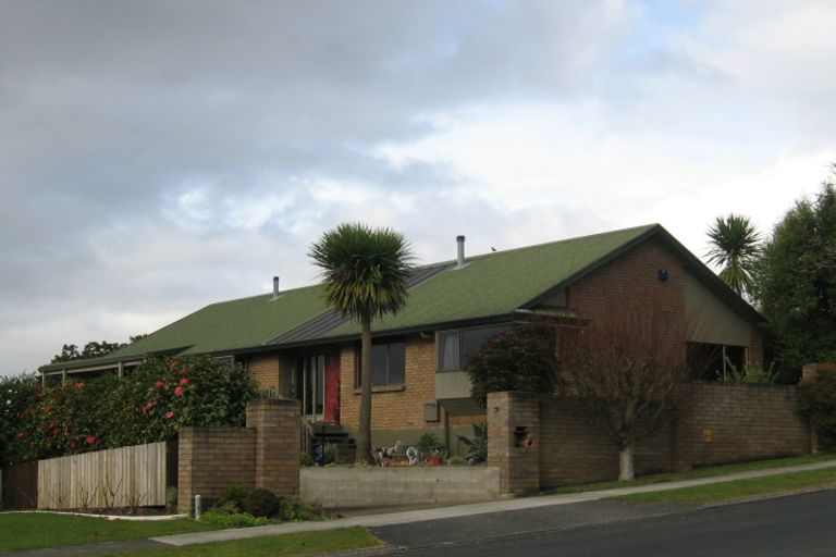 Photo of property in 55 Poaka Avenue, Dinsdale, Hamilton, 3204