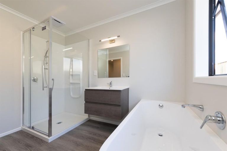 Photo of property in 10 Oldfield Lane, Marton, 4710