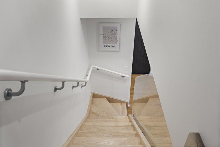 Photo of property in 12/82 East Coast Road, Milford, Auckland, 0620