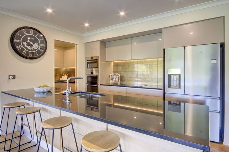 Photo of property in 10 Burntwood Lane, Pegasus, 7612