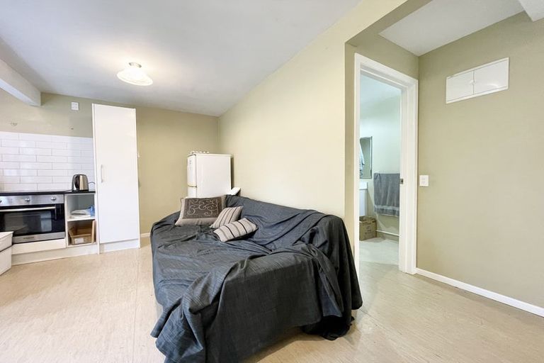 Photo of property in 47 Pomaria Road, Henderson, Auckland, 0610