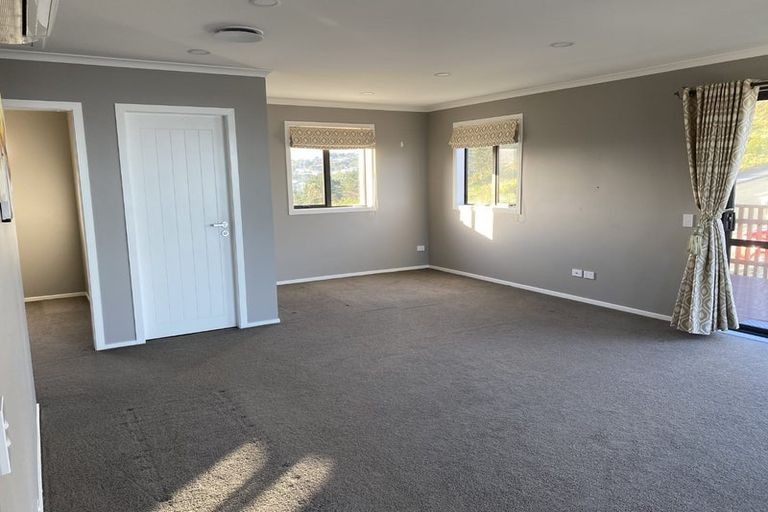 Photo of property in 85 Spenmoor Street, Newlands, Wellington, 6037