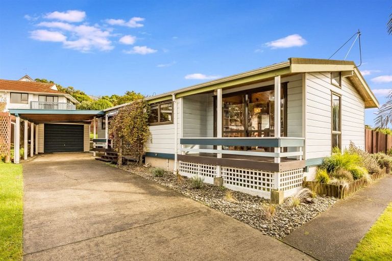 Photo of property in 33 Bodmin Terrace, Camborne, Porirua, 5026