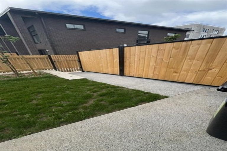 Photo of property in 148 Mcleod Road, Te Atatu South, Auckland, 0610