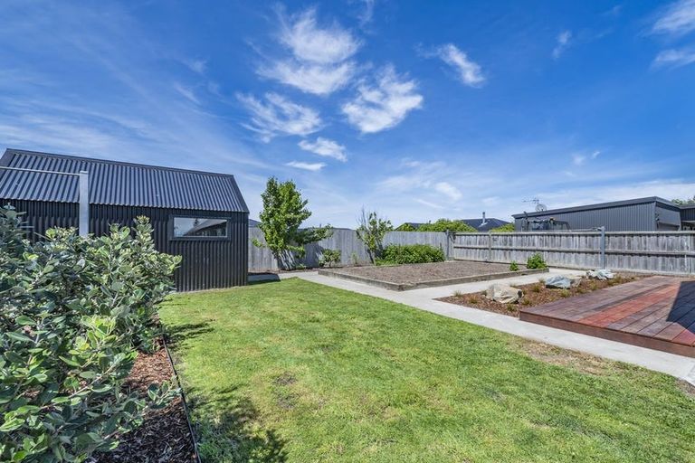 Photo of property in 16 Glen Oak Drive, Kirwee, Darfield, 7571