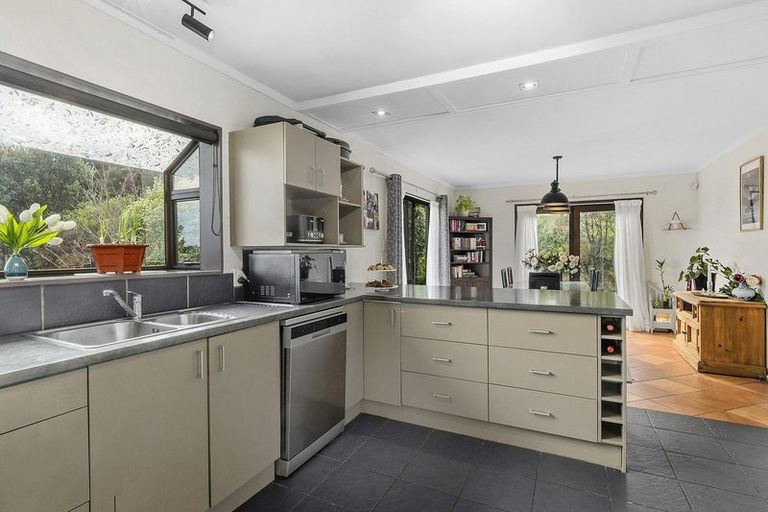 Photo of property in 8 The Bollard, Whitby, Porirua, 5024