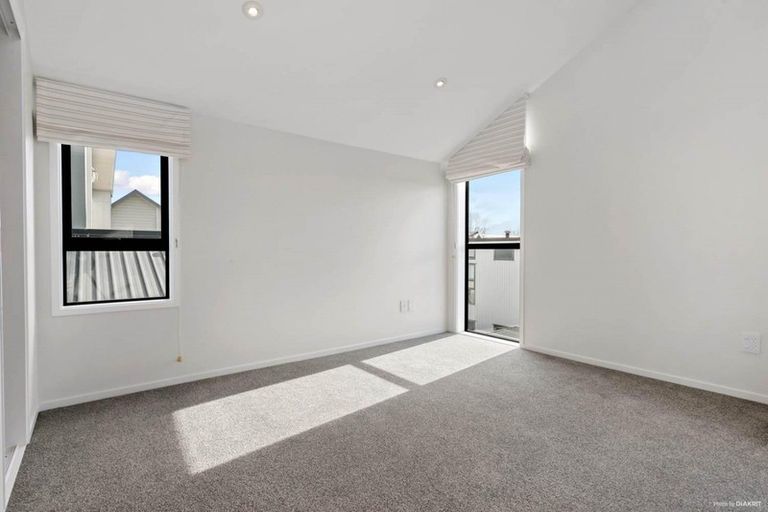 Photo of property in 26 Liquidambar Drive, Hobsonville, Auckland, 0616