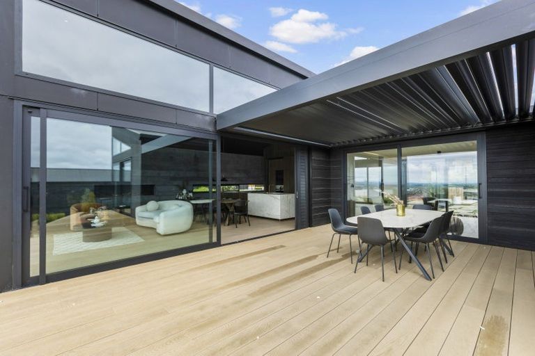 Photo of property in 296 Kitchener Road, Pukekohe, 2120