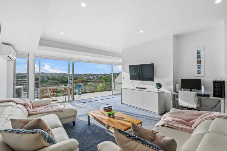 Photo of property in 9/49 Browns Road, Browns Bay, Auckland, 0630