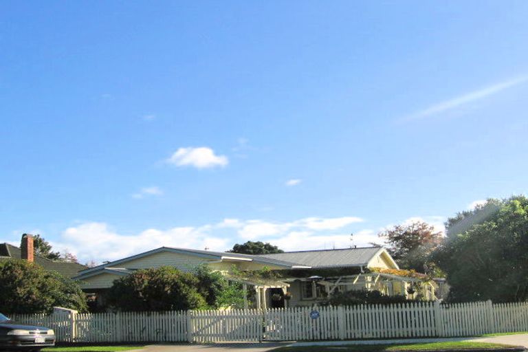 Photo of property in 62 Coronation Road, Papatoetoe, Auckland, 2025