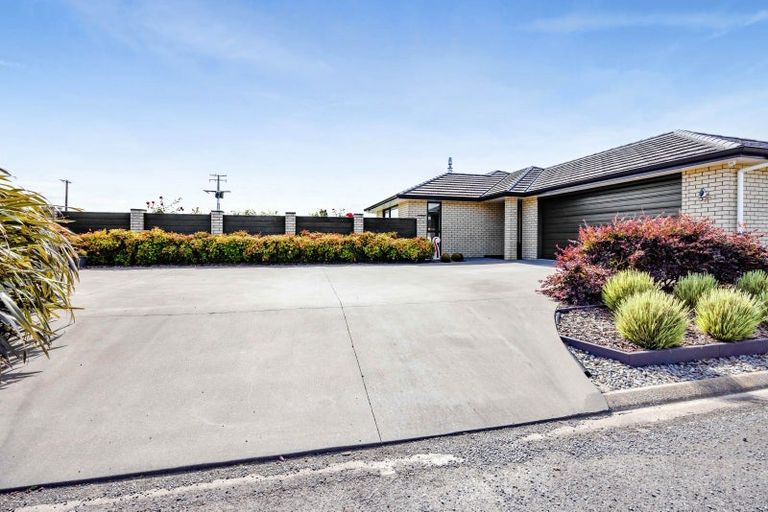 Photo of property in 472 Turuturu Road, Hawera, 4674